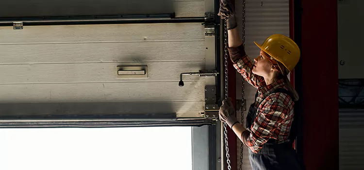 Addressing Common Garage Door Stoppage Issues in La Puente, CA